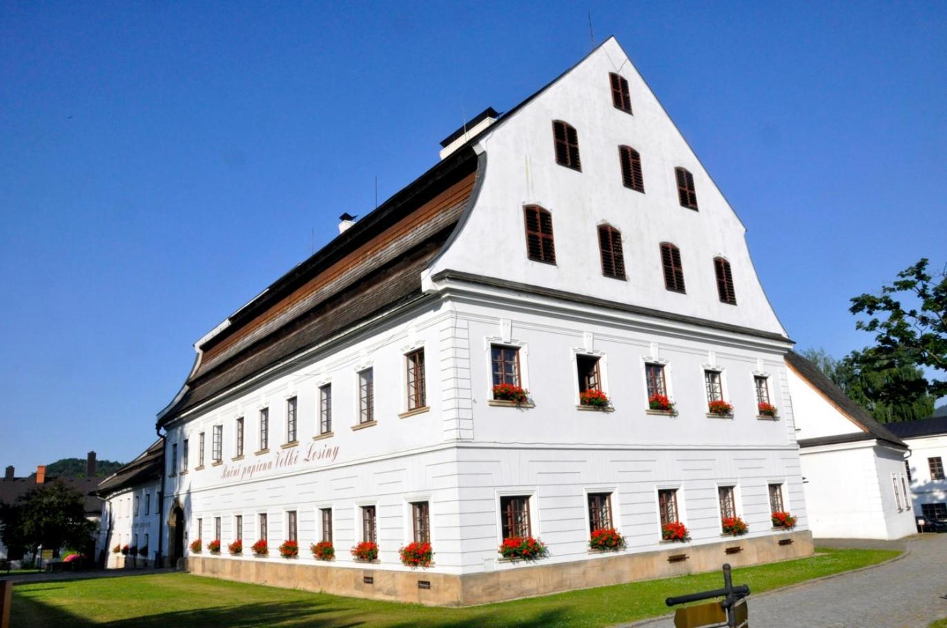Vila Max - Whirlpool & Bazen & Sauna Velké Losiny Exterior photo